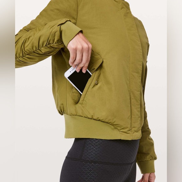 Lululemon Warm Two Ways Quilted Reversible Bomber Jacket Mossy 4 - Picture 6 of 15